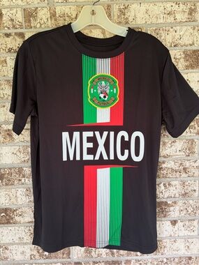 Mexico Kids Short Sleeve Tee in Black with Team Crest